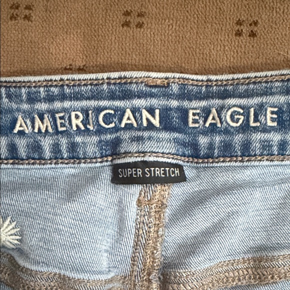 American Eagle Floral Embroidered Hi Rise Shortie - Picture 4 of 6